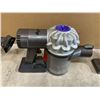 Image 7 : Lot Of 3 Dyson Vacuums