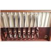 Image 3 : 1847 Rogers Bros IS Silverplate Flatware Set with Chest