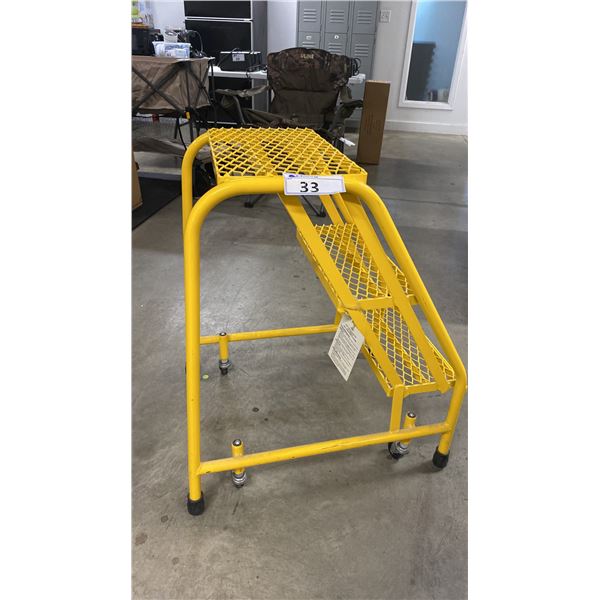 ULINE YELLOW METAL 3 STEP MOBILE WAREHOUSE STEPS APPROX 31"H