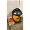 Image 2 : SHOP VAC CONTRACTOR WET/DRY SHOP VAC WITH EXTRA BAGS