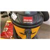 Image 3 : SHOP VAC CONTRACTOR WET/DRY SHOP VAC WITH EXTRA BAGS