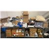 Image 1 : LARGE GROUP OF ASSORTED SHIPPING/PACKAGING ITEMS INCLUDING RECLOSABLE BAGS, LABELS, PACKING