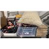 Image 3 : LARGE GROUP OF ASSORTED SHIPPING/PACKAGING ITEMS INCLUDING RECLOSABLE BAGS, LABELS, PACKING
