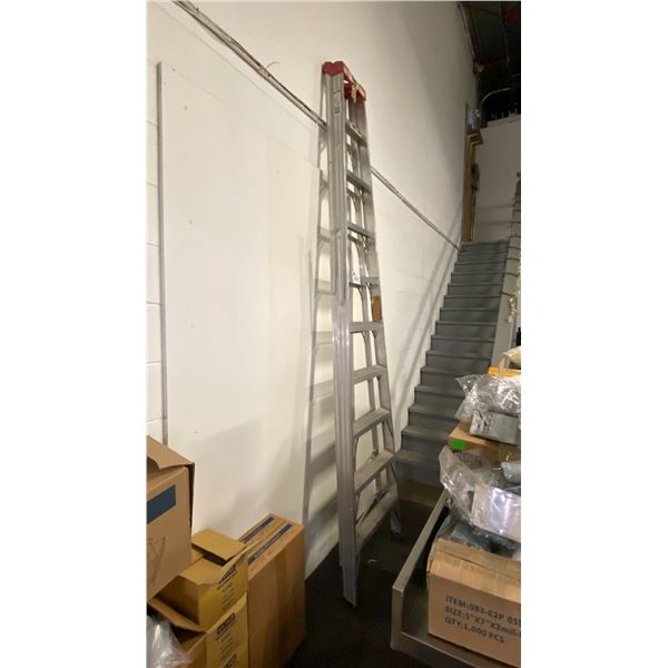 10' ALUMINUM LADDER