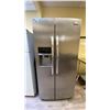 Image 2 : FRIGIDAIRE GALLERY STAINLESS STEEL 2 DOOR SIDE BY SIDE REFRIGERATOR WITH ICE AND WATER DISPENSER