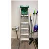 Image 3 : BLACK METAL SHELF, LADDER, STEP STOOL, ULINE SCALE, BOLT CUTTERS, SWIFFERS, BROOMS, CATEGORY 5E