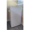 Image 1 : MAGIC CHEF WHITE MINI FRIDGE