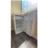 Image 2 : MAGIC CHEF WHITE MINI FRIDGE