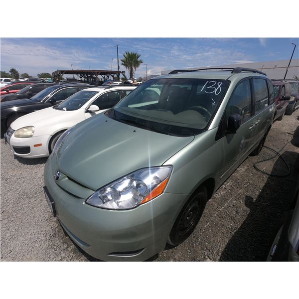TOYOTA SIENNA 2007 ADT-DONATION