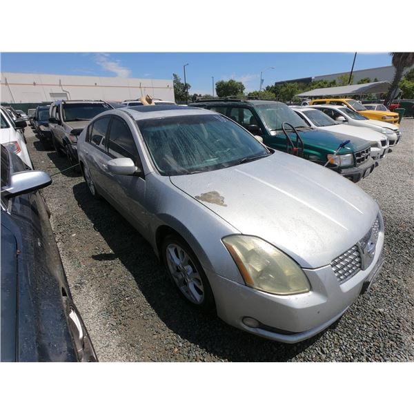 NISSAN MAXIMA 2004 SALV T/DONATION