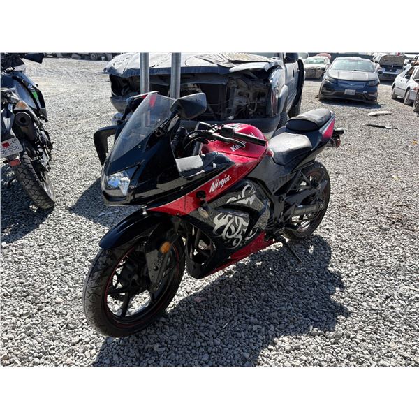 KAWASAKI NINJA 250R 2010 ADT-DONATION