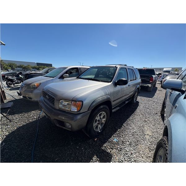 NISSAN PATHFINDER 2001 T-DONATION
