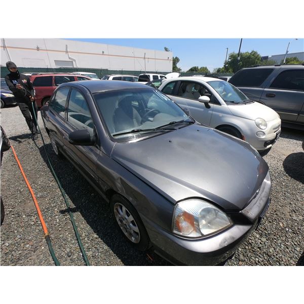 KIA RIO 2004 T-DONATION