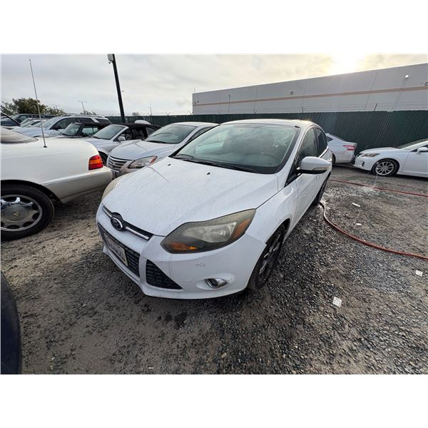 FORD FOCUS 2013 ADT