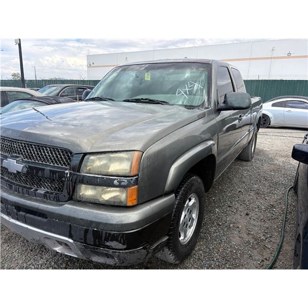 CHEVY SILVERADO 2003 SALV/T