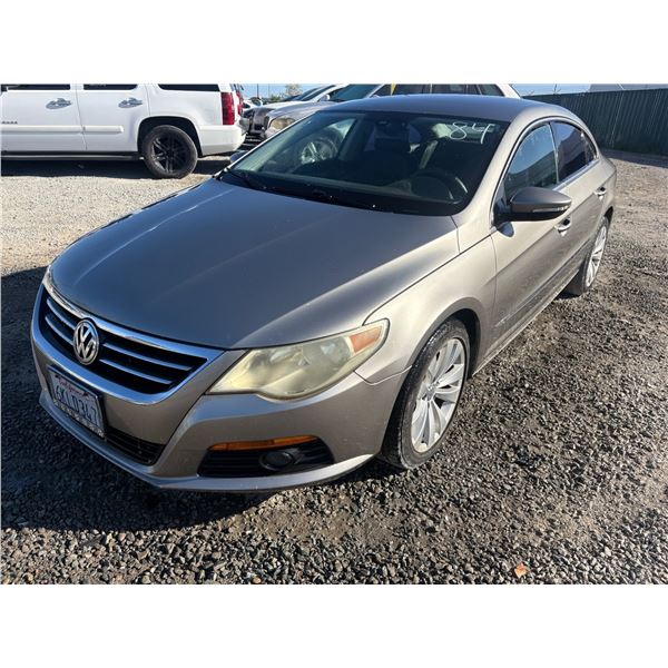 VOLKS PASSAT 2010 T