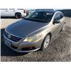 Image 1 : VOLKS PASSAT 2010 T