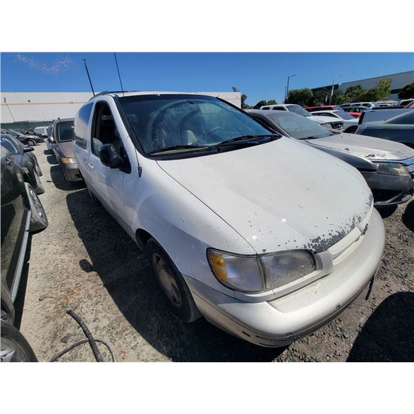 TOYOTA SIENNA 2000 T-DONATION