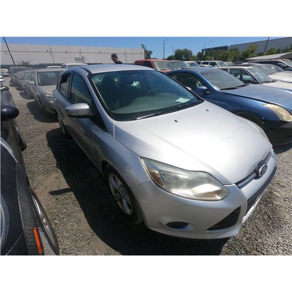 FORD FOCUS 2013 T-DONATION