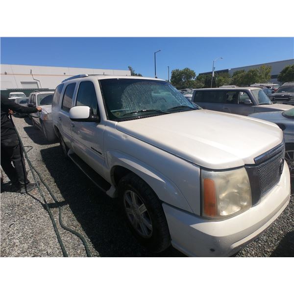 CADILLAC ESCALADE 2002 ADT/DON/EXPORT