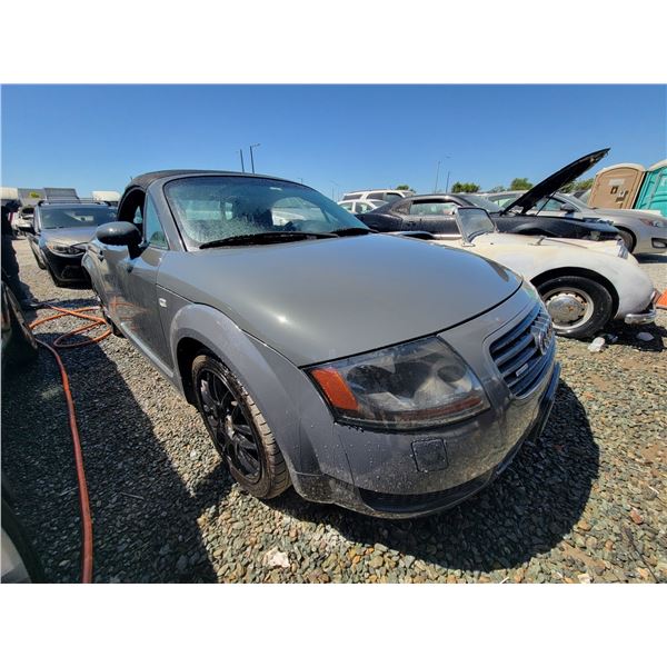 AUDI TT 2001 T-DONATION