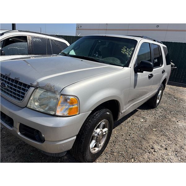 FORD EXPLORER 2004 ADT