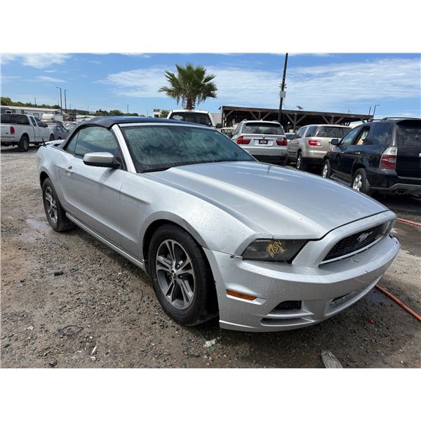 FORD MUSTANG 2013 ADT