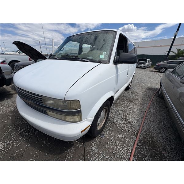 CHEVY ASTRO  2000 ADT