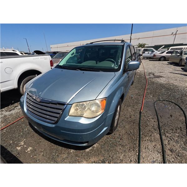 CHRYSLER T&C 2010 T-DONATION