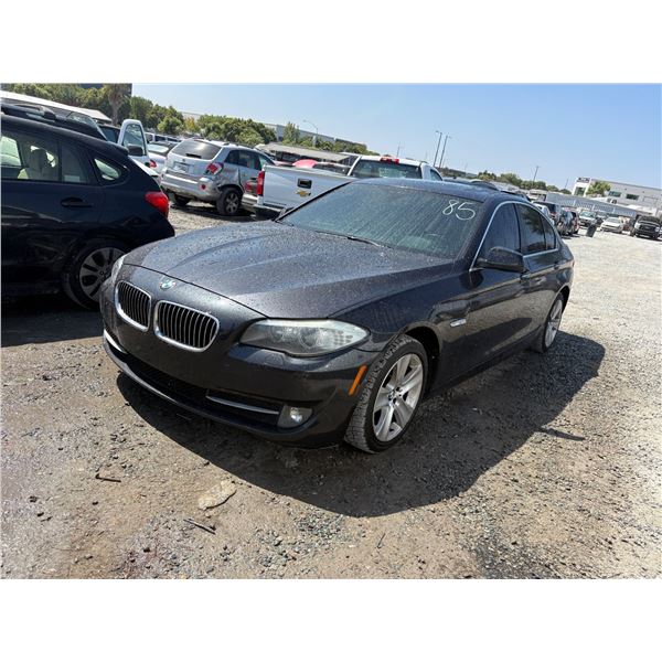 BMW 528XI 2013 SALV/T