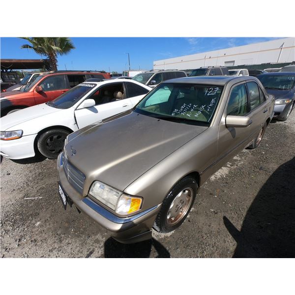 MERZ C CLASS 2000 SALV T/DONATION