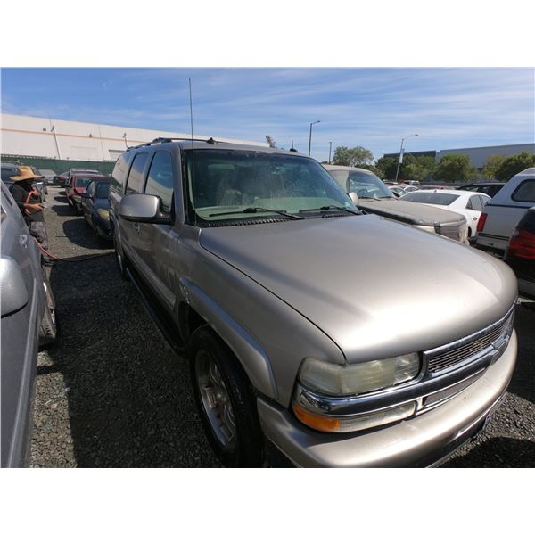 CHEVY SUBURBAN 2003 T-DONATION