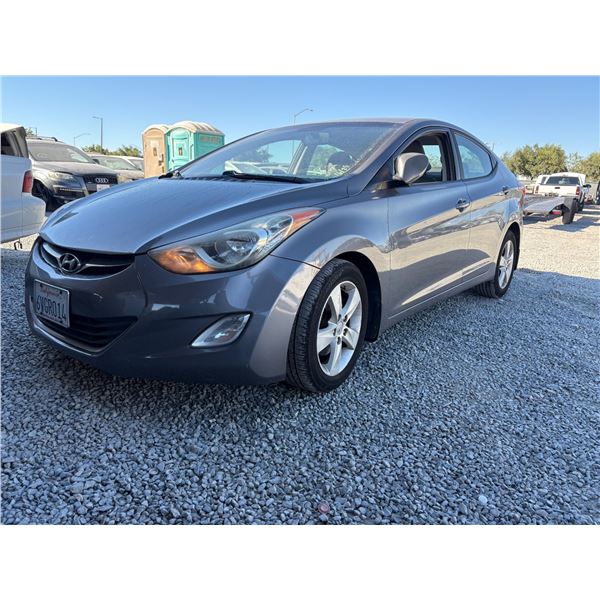 HYUNDAI ELANTRA 2012 T