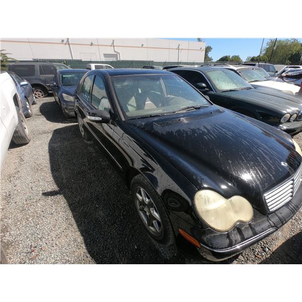 MERZ C CLASS 2001 T-DONATION