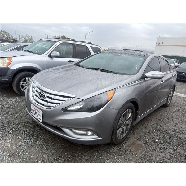 HYUNDAI SONATA 2013 SALV/T