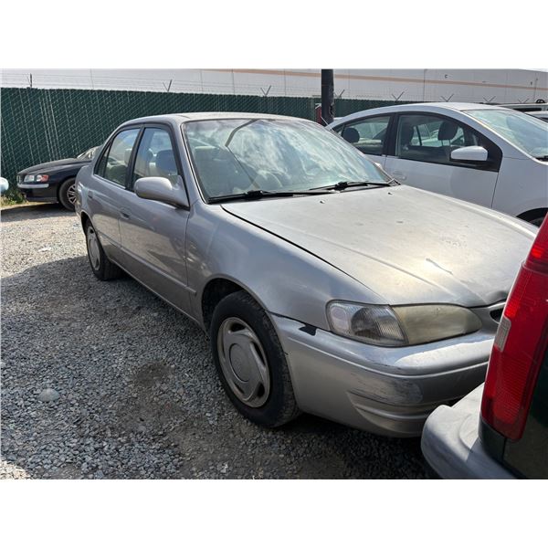 TOYOTA COROLLA 1998 SALV T/DONATION