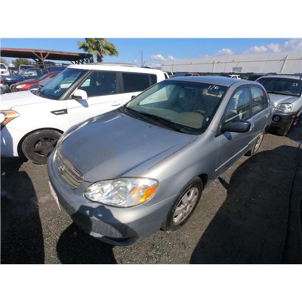 TOYOTA COROLLA 2004 T-DONATION