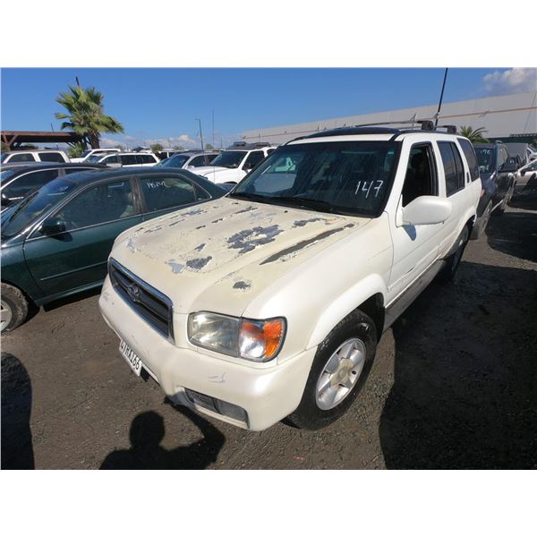 NISSAN PATHFINDER 2001 T