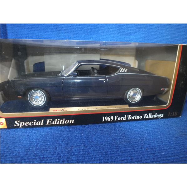 Maisto 1969 Ford Torino Talladega