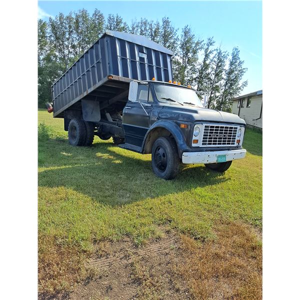 1969 GMC 950 3 Ton Grain Truck, Running, Video Coming