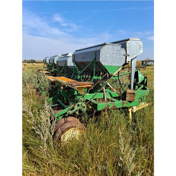 28 Ft. Noble DK5 Drill, (4) 7ft. Sections With Hitch