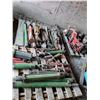Image 1 : (2) Pallets Hydraulic Rams
