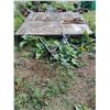 Image 1 : Small Utility Trailer