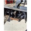 Image 2 : MTD 40" Single Stage Snow Blower