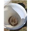 Image 3 : (3) White 208 Litre (55 US Gallon) Drums