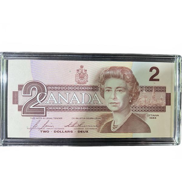 1986 Canadian $2 Bill EGQ3275818 With Protective Case