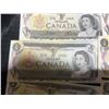 Image 4 : 16 Bank of Canada $1 Bills 1954 Consecutive Pairs
