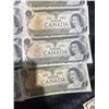 Image 9 : 20 Canada One Dollar Bills, 1973 Series, Elizabeth II