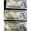 Image 3 : 18 Canadian $1 Banknotes, 1954 Series, Queen Elizabeth II