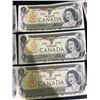 Image 4 : 18 Canadian $1 Banknotes, 1954 Series, Queen Elizabeth II